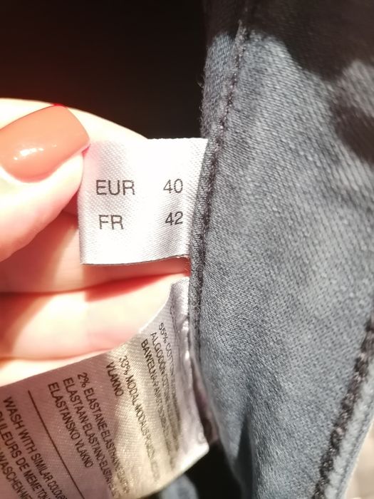 Calças elásticas the straight em azul escuro - C&A tamanho 40