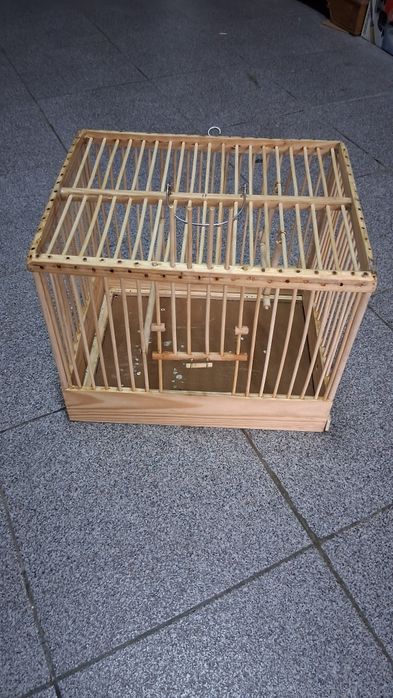 Vendo estas gaiolas.