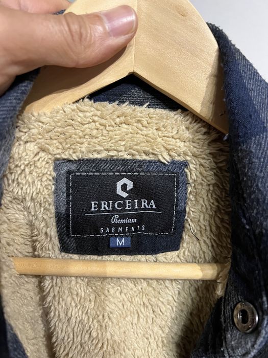 Camisas em muito bom estado
