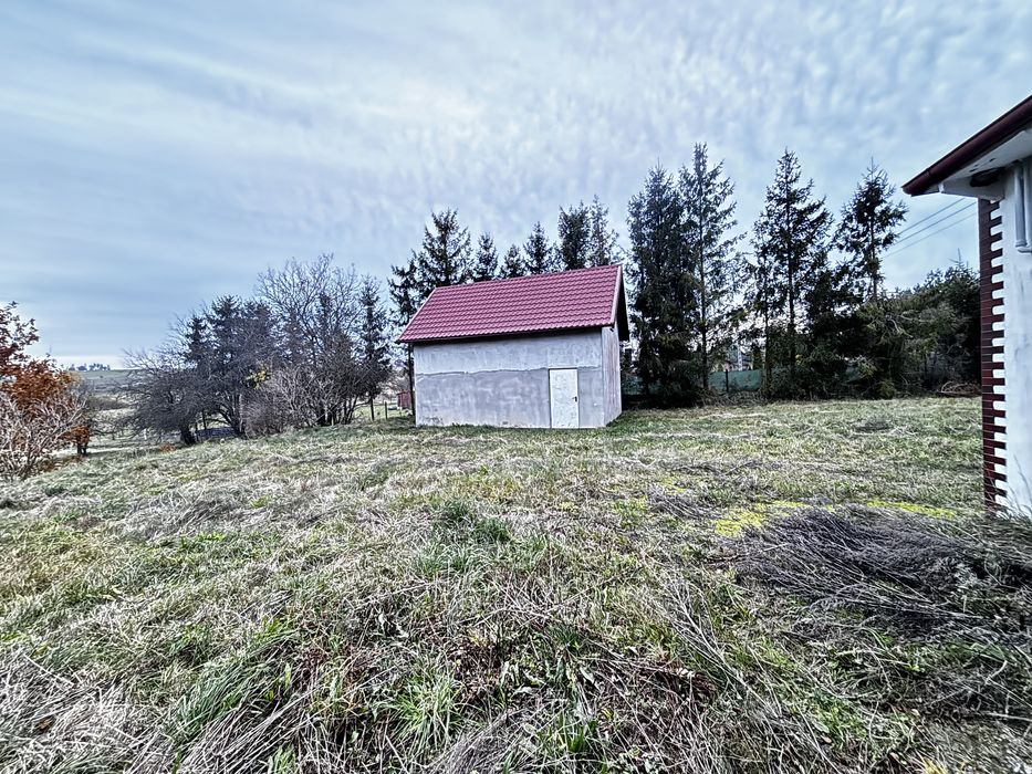 Szprzedam budynek handlowo usługowy wraz z budunkiem mieszkalnym