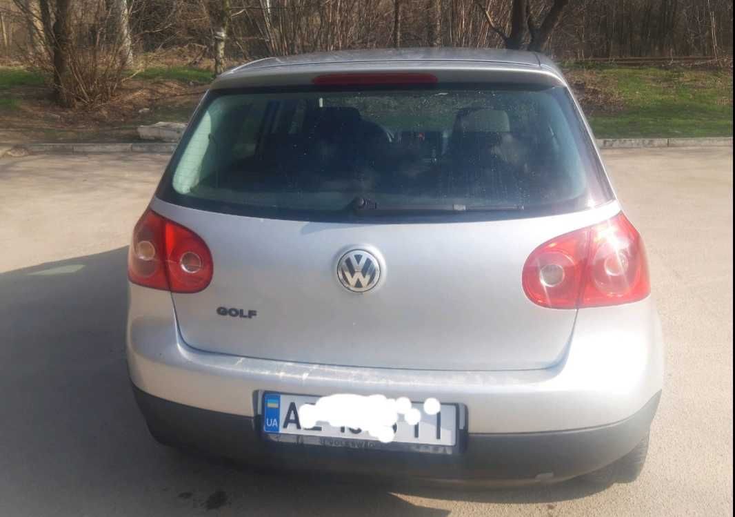 Volkswagen Golf 2004г.в.