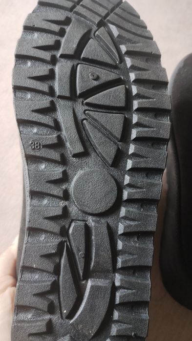 Buty nowe, bez kartonu
