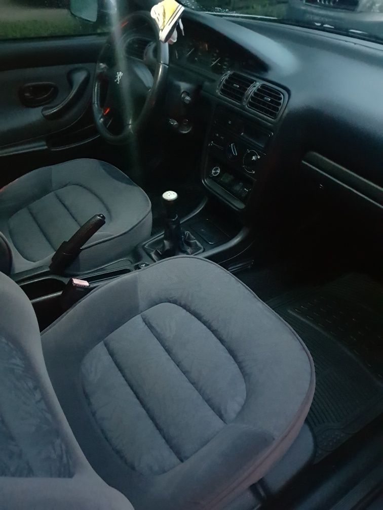 Peugeot 406 coupe