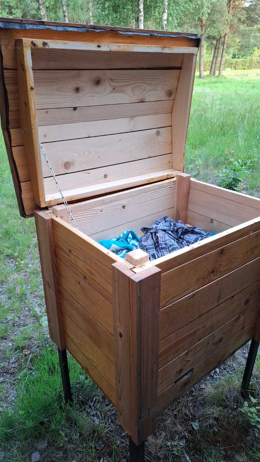Nowe Ule Wielkopolskie z pszczołami