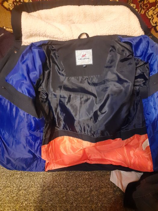 Продам куртку мужскую зима 56рр