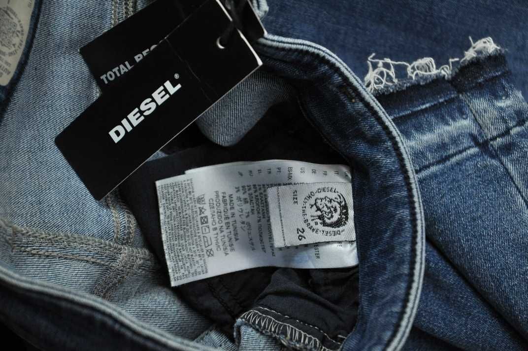 Джинсы женские "DIESEL". Оригинал. W26 L32.