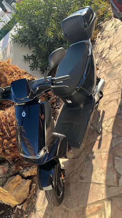 Scooter electrica GO-X Preto