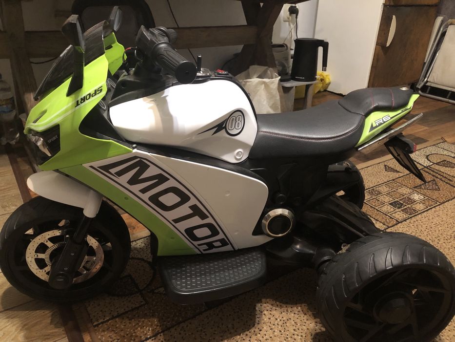 Електромотоцикл дитячий  на акумуляторі