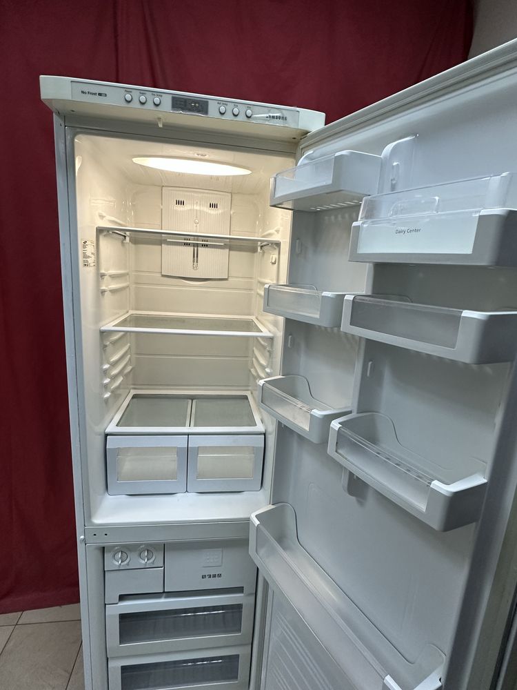 Хололильник Samsung RL 38 BNCP