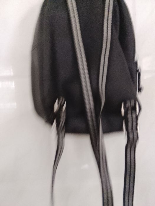 Mochila em bom estado nova