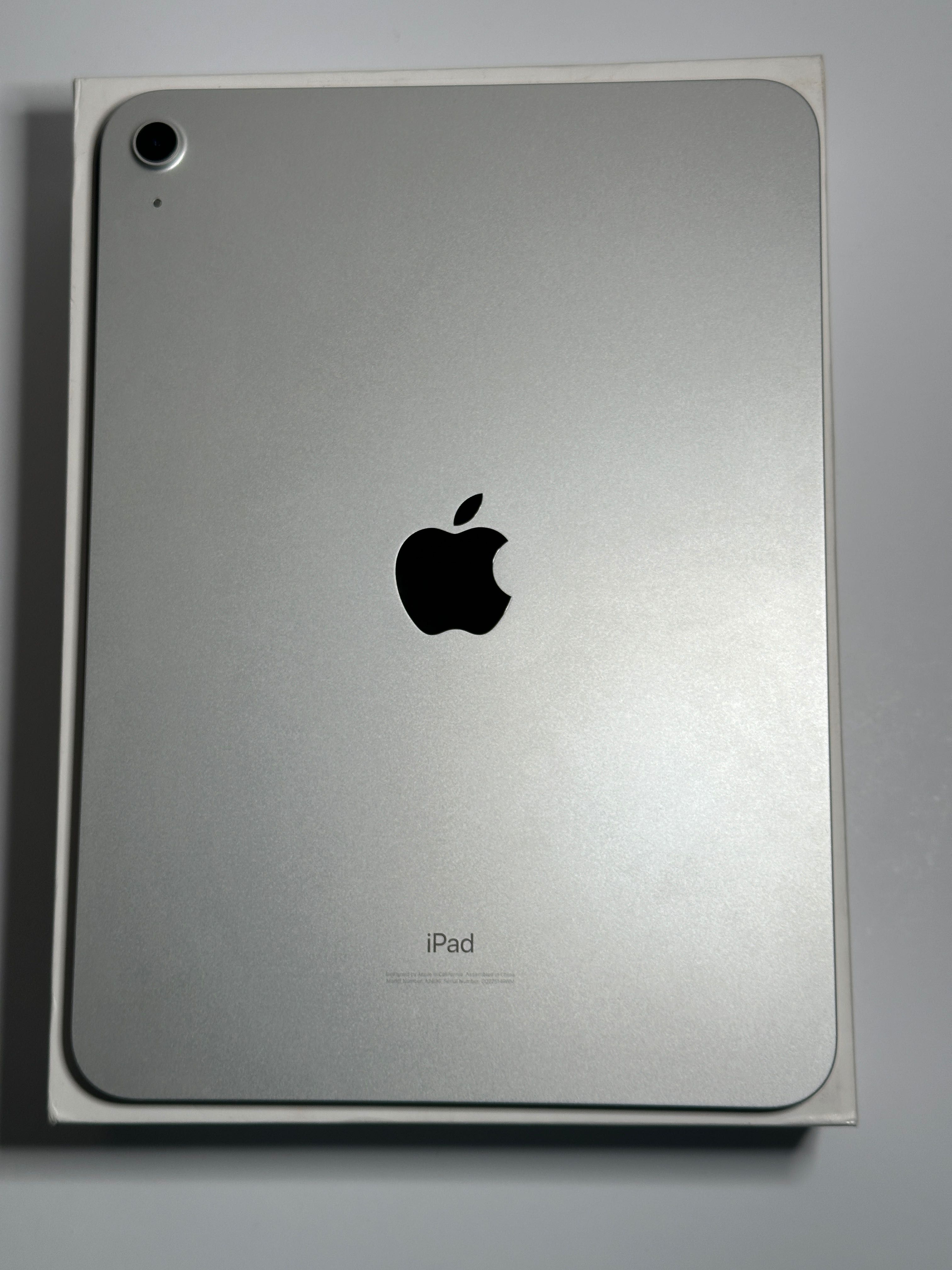 Apple iPad 10.9 2022 Silver Идеал Батарея 100%
