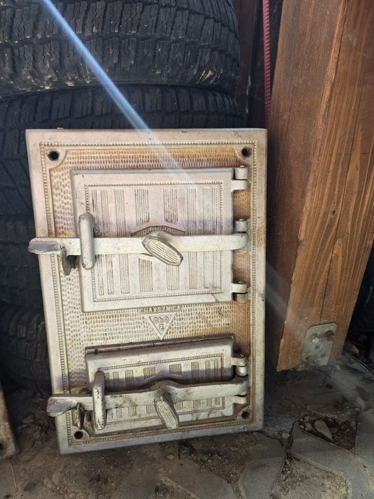 Drzwi żeliwne do pieca lub wędzarni