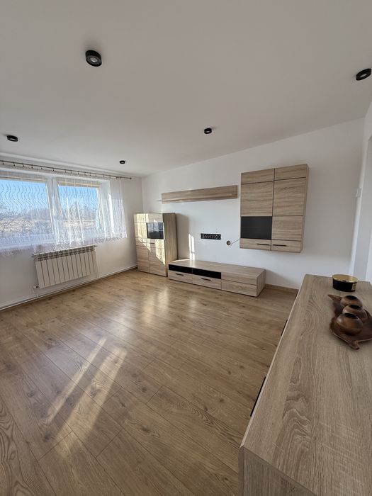 Wynajmę mieszkanie z garażem