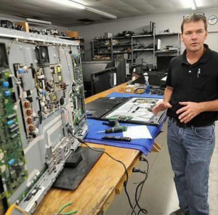 Налаштування та ремонт телевізорів, IPTV і приставок у Дніпрі