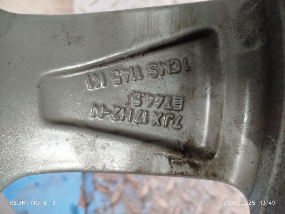 Komplet AluFelg Mercedes C-Klasa W206 7Jx17 (5x112,ET44,5)