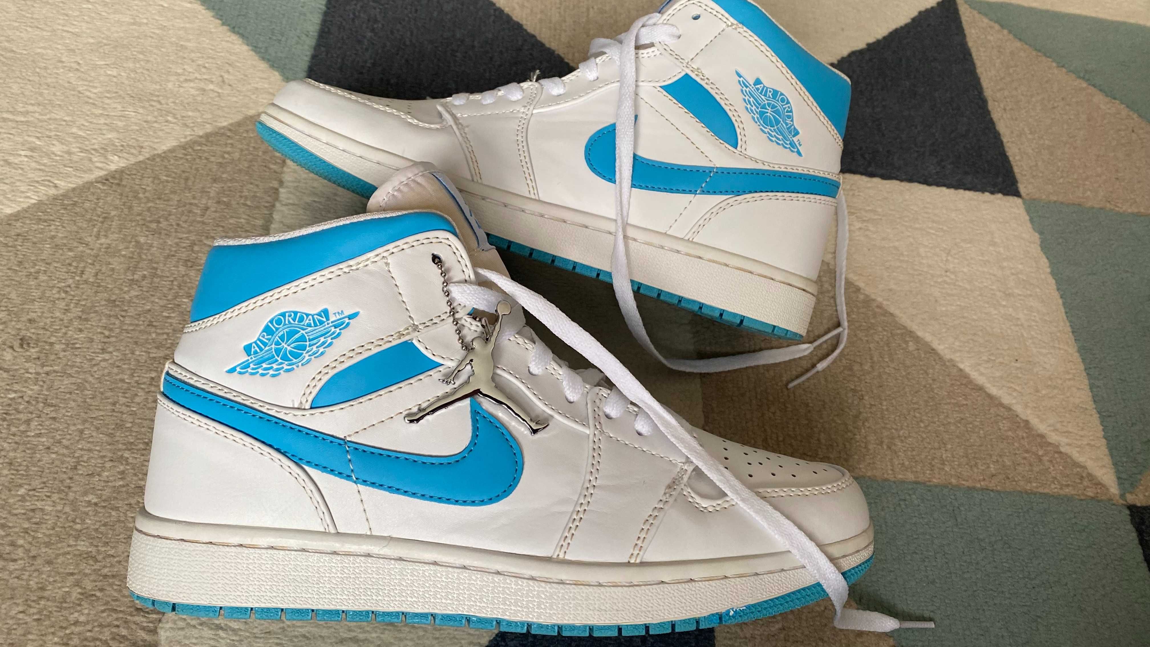 Buty męskie Nike Air Jordan 1 Mid UNC r. 42, stan bardzo dobry