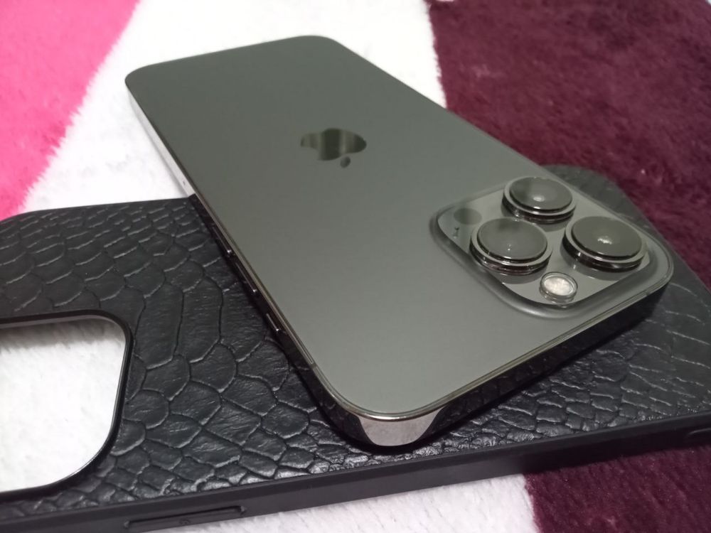 iPhone 13 Pro Max. 128gb. Neverlock