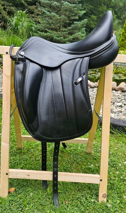 Siodło ujeżdżeniowe EQUIPE VICTORIA CARBON