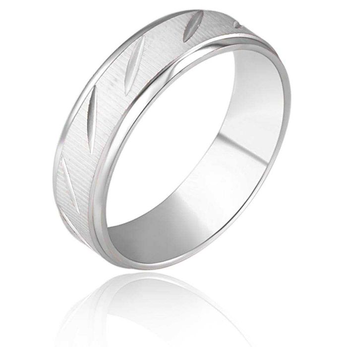 conjunto de anéis novos em aço