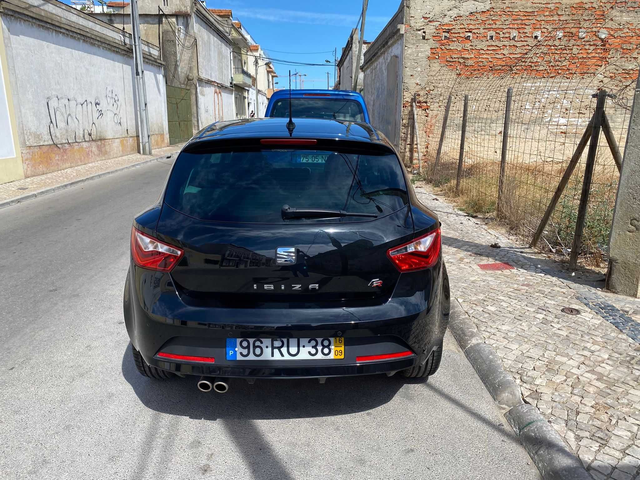 Seat Ibiza FR 2016 a gasóleo com 9800KM