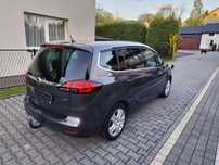 Opel Zafira 2.0 CDTI 7-osobowy z Niemiec lekko uszkodzony tył