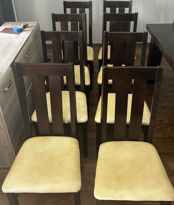 8 krzeseł do salonu- obicie eko skóra ecru, kolor wenge