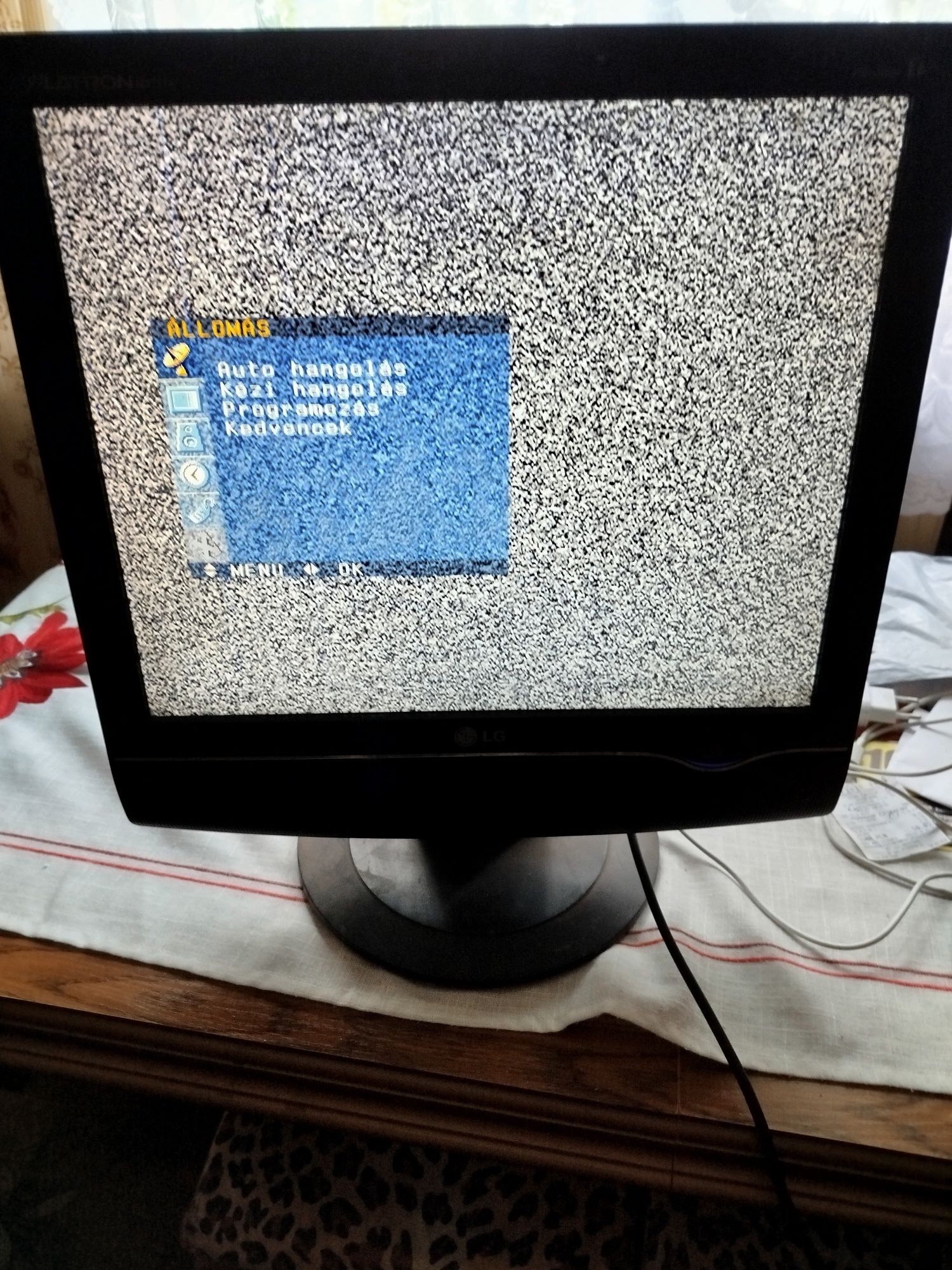 Monitor z funkcją telewizji
