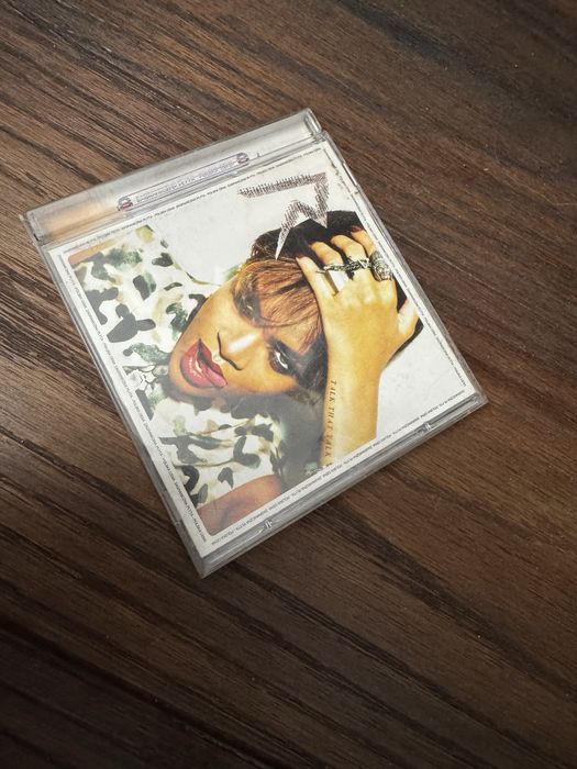 Plyta Cd Rihanna talk that talk