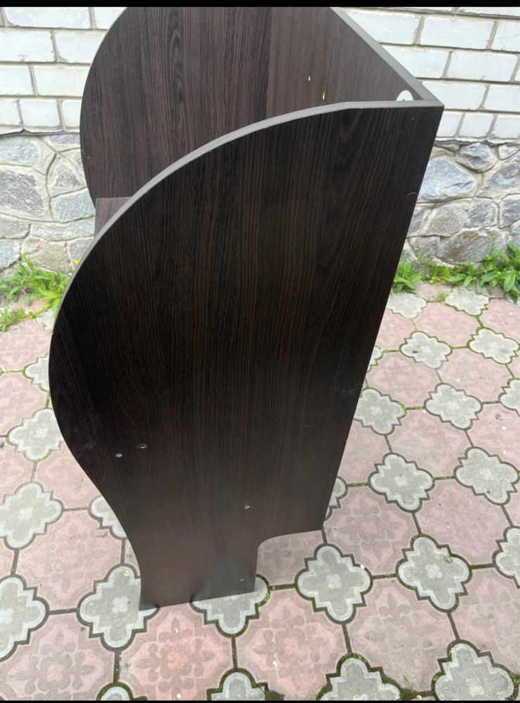 Продам стол компьтерный