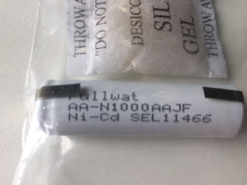 Pilhas recarregáveis AA; C; 9B (9volts) de Ni-mh; Ni-cd e lítio