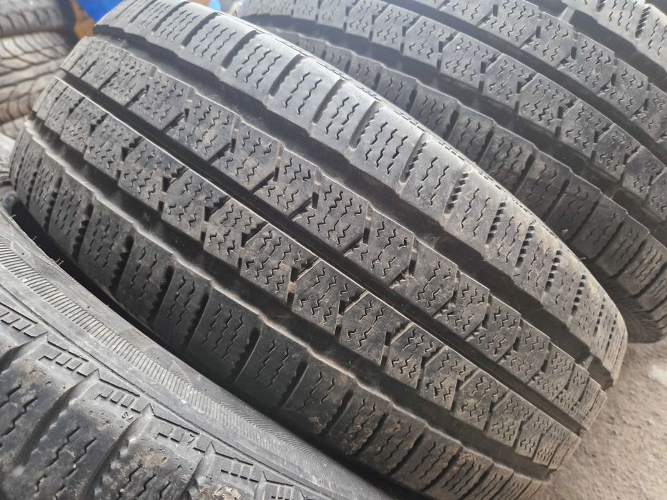 шини зима 215 65 R16C Nexen Winguard WT1