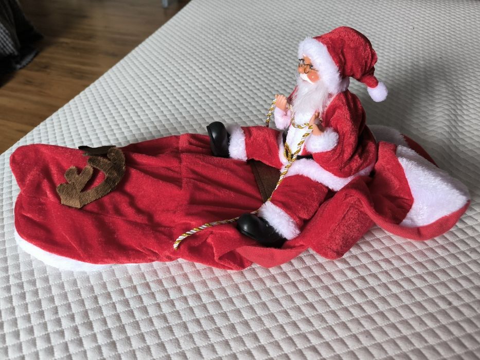 Idepet kostium Christmas pies z Mikołajem jadącym święta Boże Narodzen