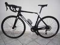 Bicicleta em Carbono nova