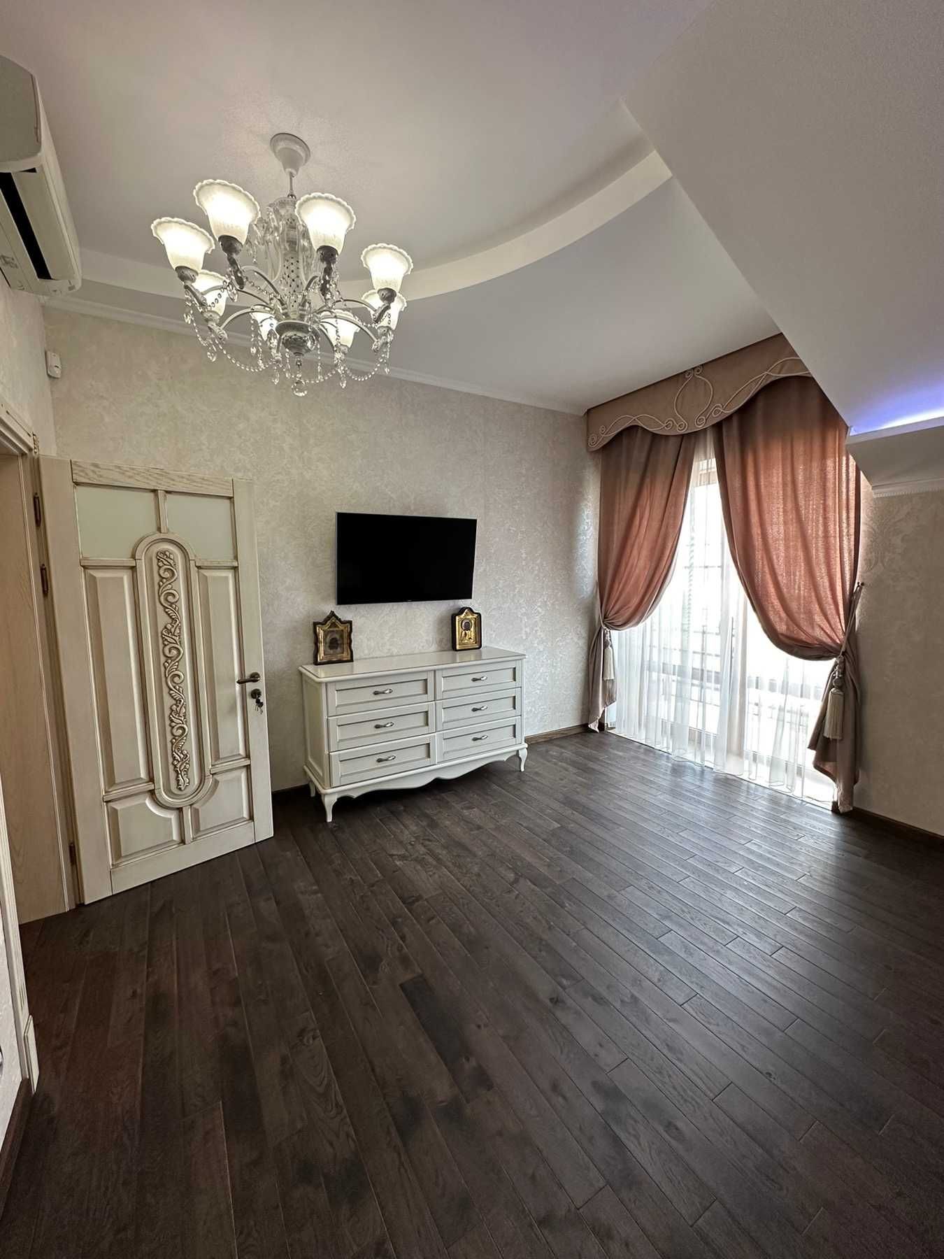 Великолепный дом в Совиньоне с бассейном