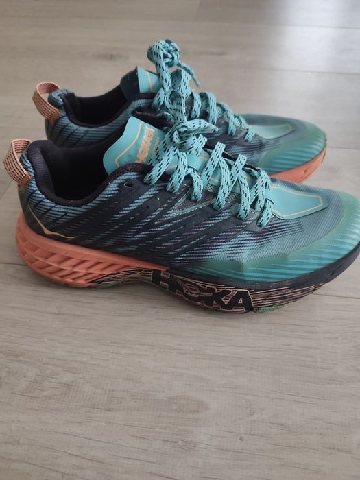 Hoka One Speedgoat 4 Damskie r.39 1/3 długość wkładki 24,5 cm.