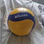 Mikasa V200W Piłka do siatkówki