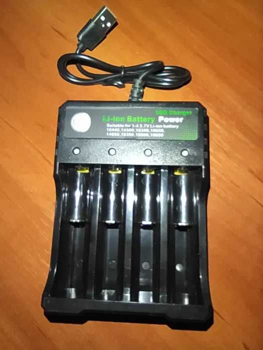 Зарядка 18650 Зарядное устройство usb для аккумуляторов батарей Li-ion