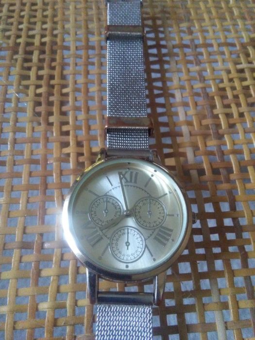 ładny zegarek na branzolecie zamiana