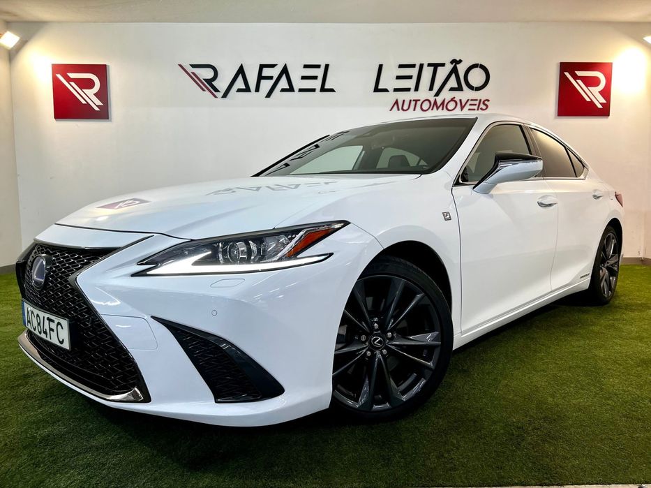 Lexus ES 300h F Sport+