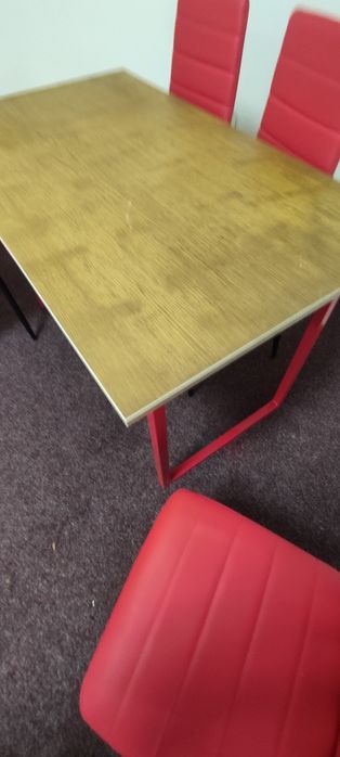 Стіл,столи для кафе,офісу,залу,дому
