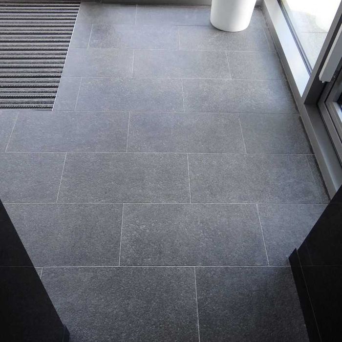 Płytki,Parapety i Stopnie Granit G684 Black Pearl Płomieniowany