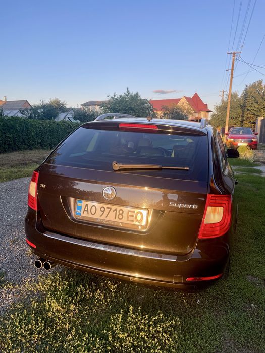 Skoda superb 2010 2.0 tdi