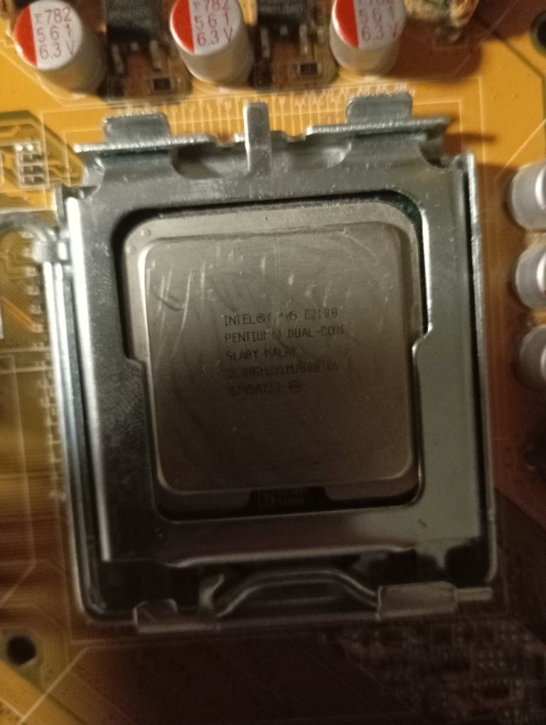 Комплект ASUS P5B SE + CPU Intel Pentium E2180 s775