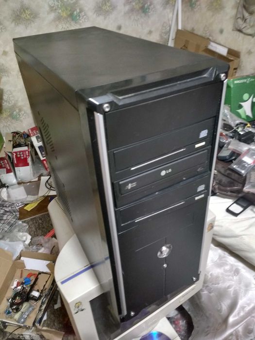 Корпус ПК с dvdприводом