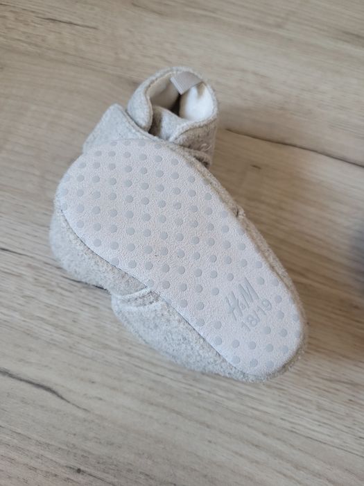 Buty niemowlęce niechodki H&M, rozm. 18/19