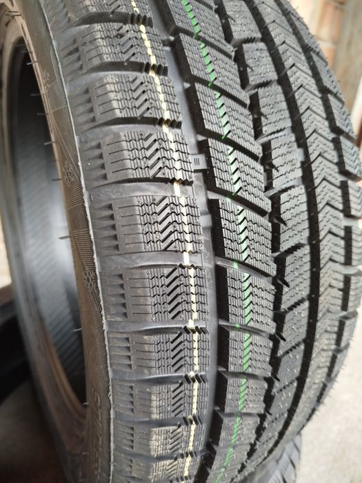 Шини 215/55R17	Ovation	W588 XL | нові зимові 4шт