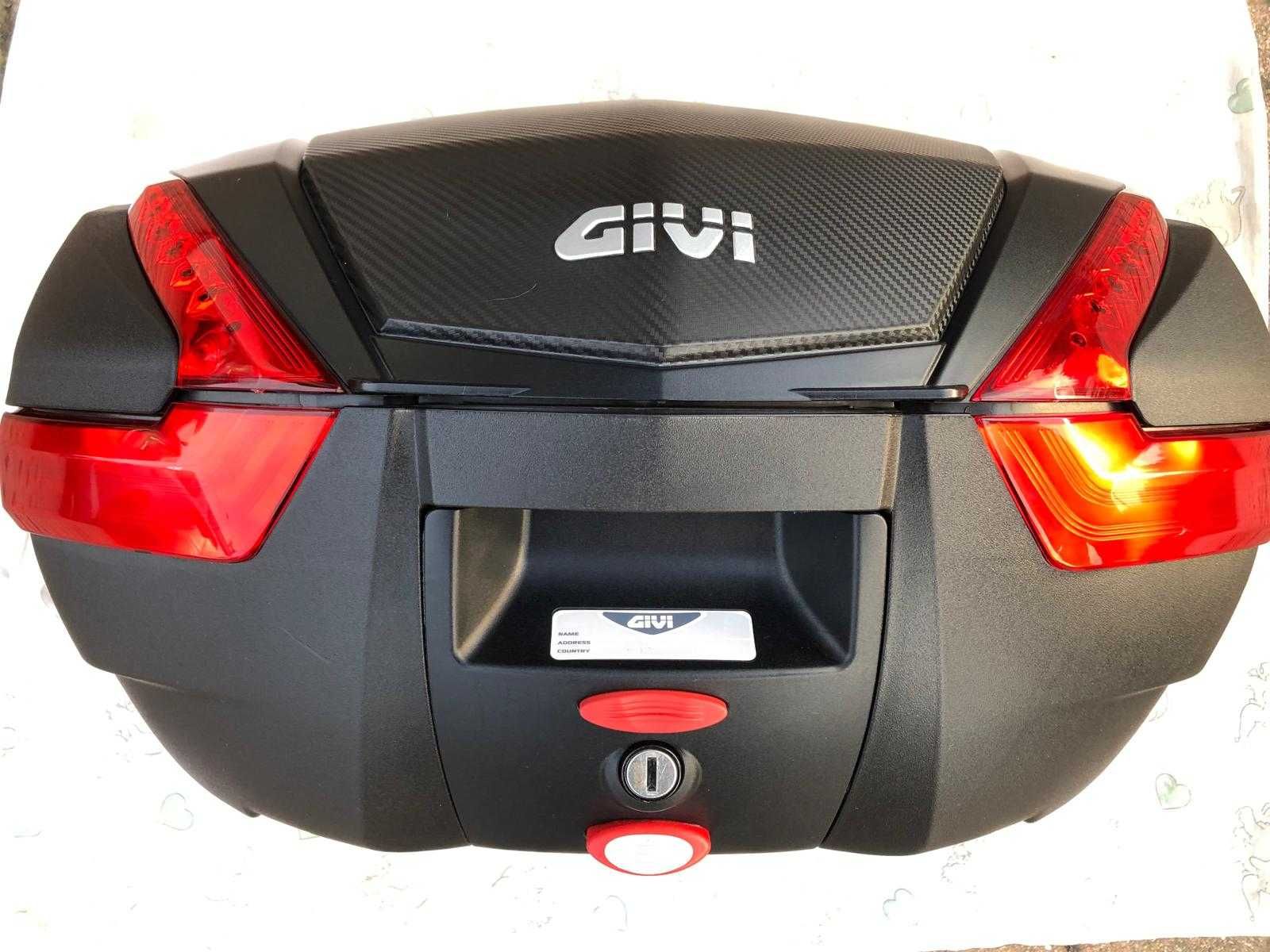 Kufer centralny motocyklowy GIVI V47 47 litrów
