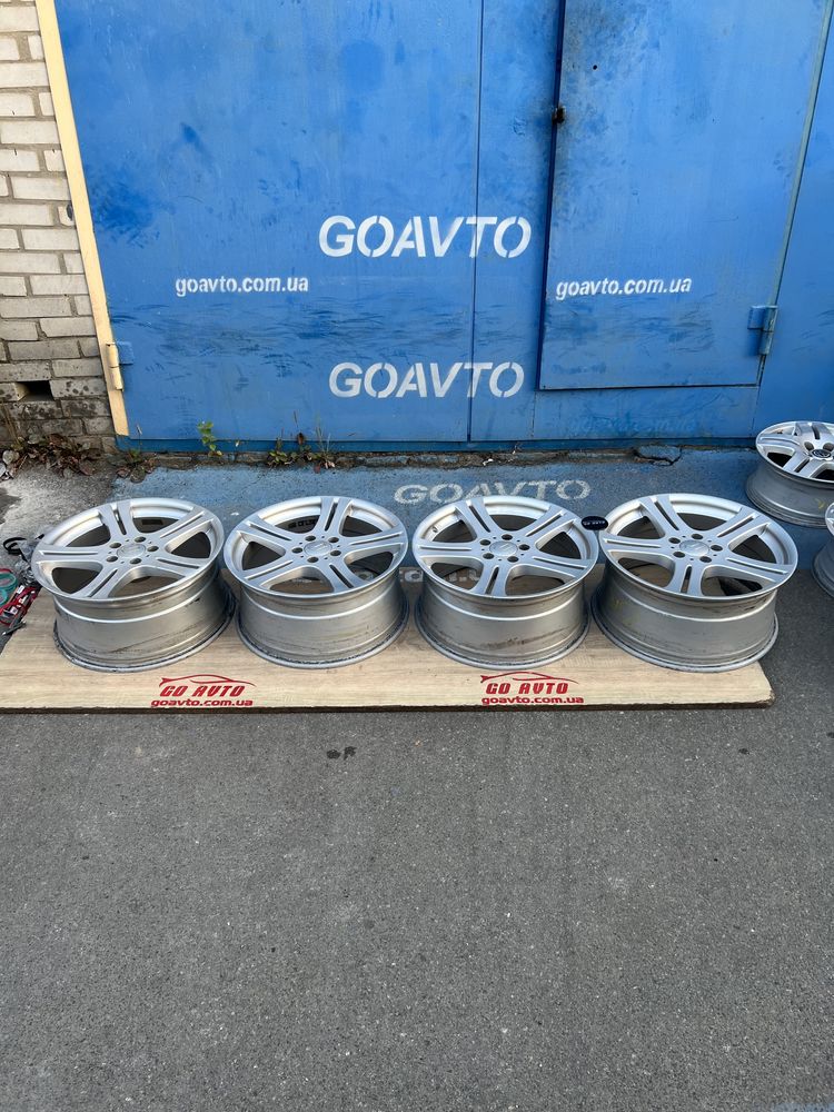 Диски гарні 5/112 r18 et45 8j dia66.6 як нові