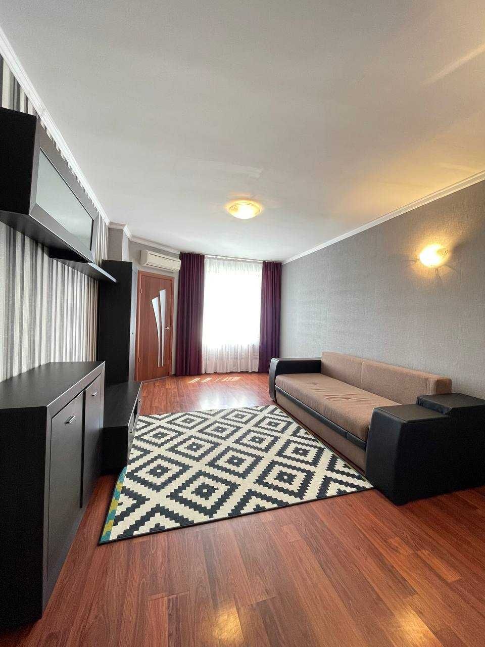 Продається 1к квартира, біля парку Шевченка -54м2, меблі, СОЦ.програми