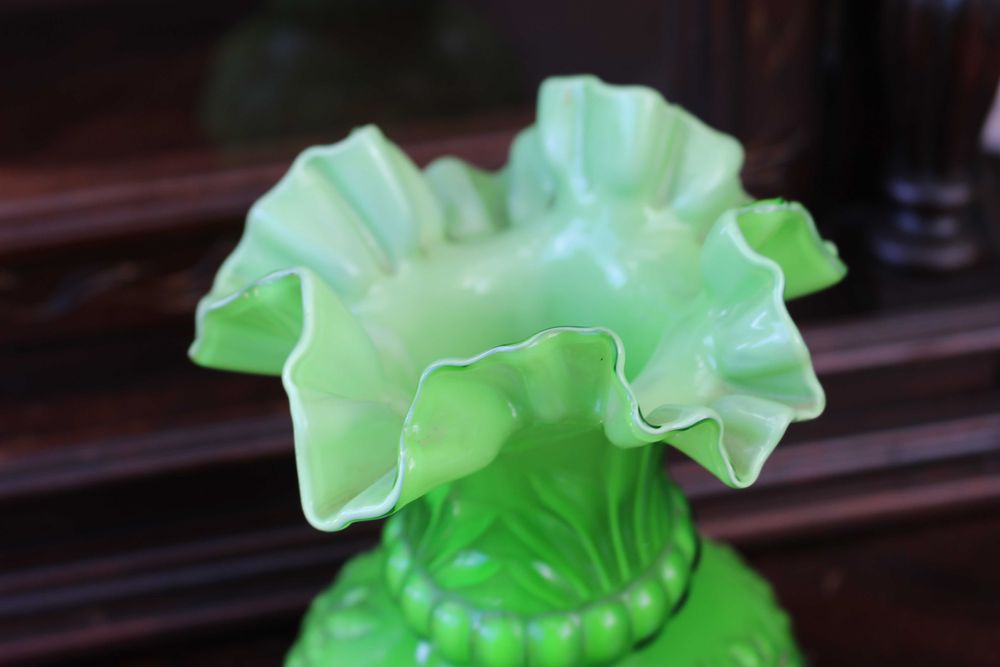 Jarra em vidro opalino